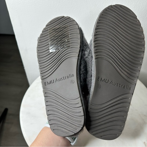 NEW Emu Australia Shearling Fur Slippers size 7 - Picture 3 of 6
